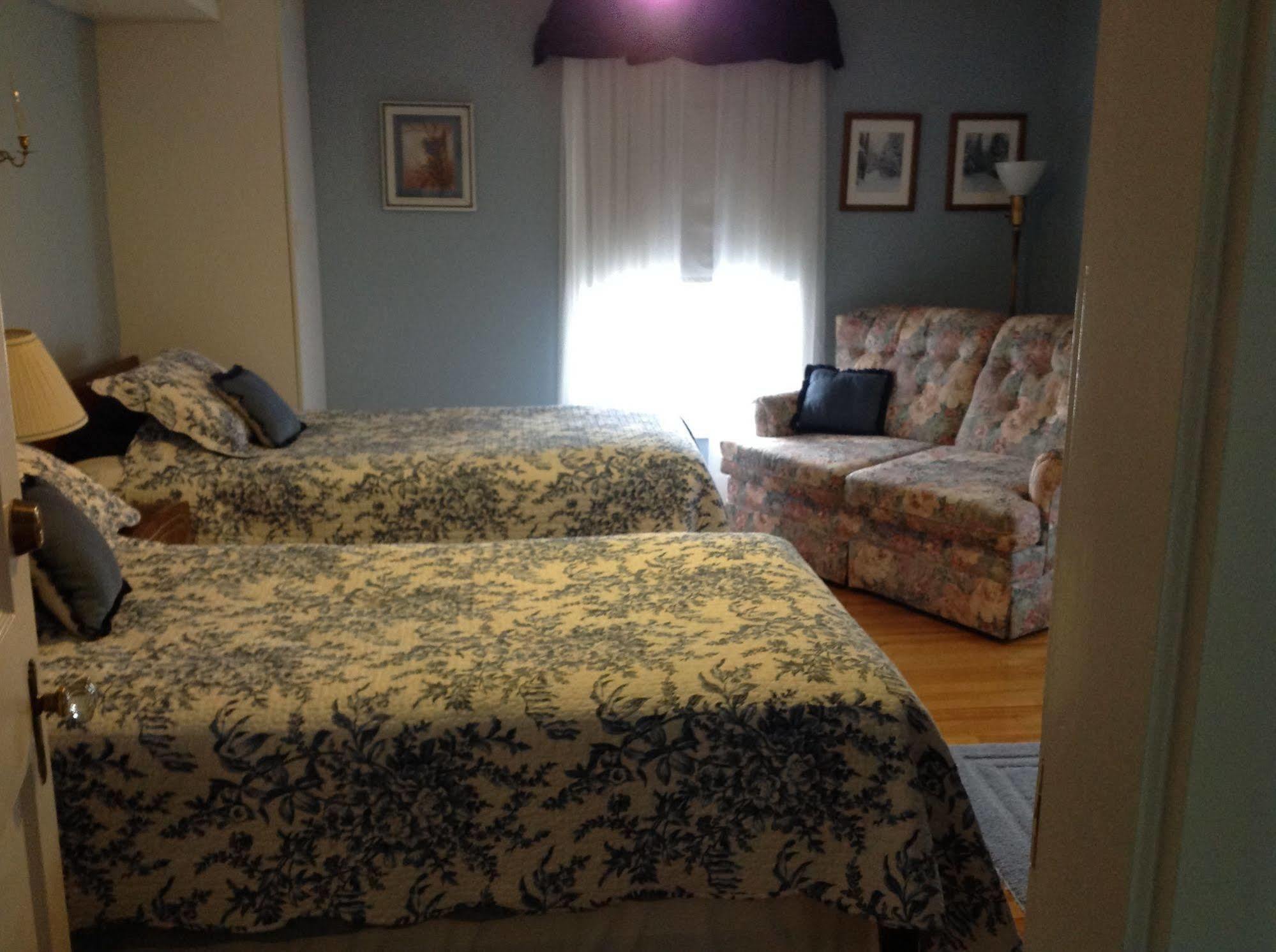 Maple Tourist Home B&B Grand Falls Eksteriør billede