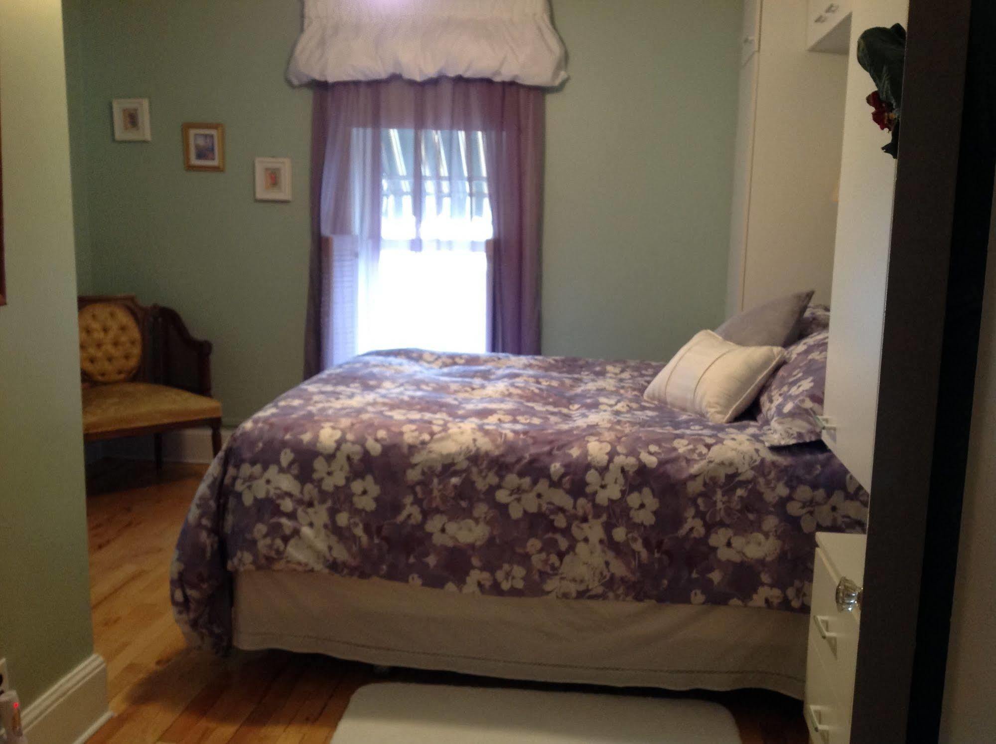 Maple Tourist Home B&B Grand Falls Eksteriør billede
